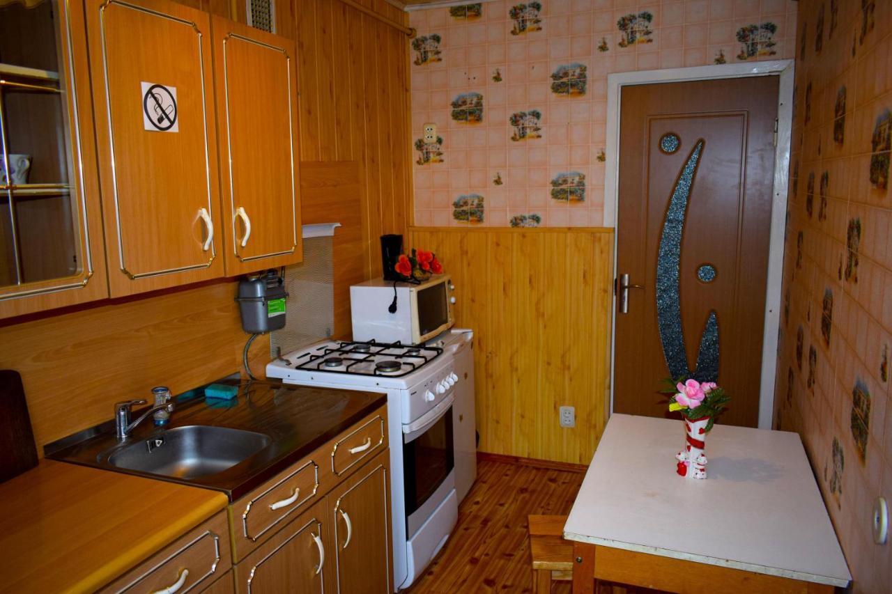 Chernobyl Type Rooms In A Block Flat House Šiauliai Esterno foto